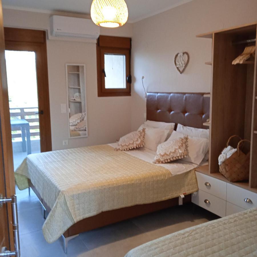 נאה רודה Porto Athos Apartments מראה חיצוני תמונה